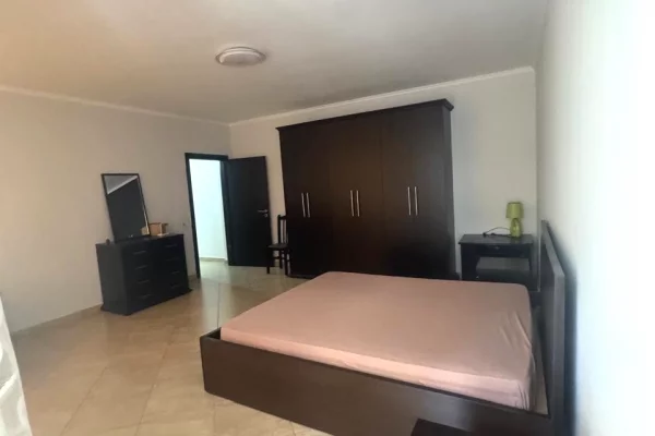 Shtepi me qera Apartament ne Tirane, 2+1, Mobilimi E mobiluar, Pagesa 60,000  Leke.