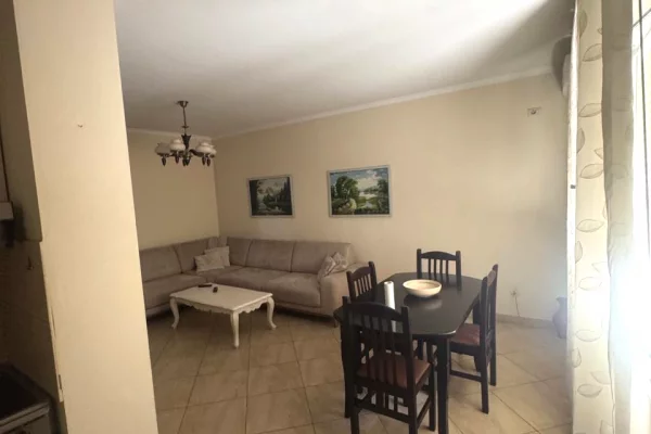Shtepi me qera Apartament ne Tirane, 2+1, Mobilimi E mobiluar, Pagesa 60,000  Leke.