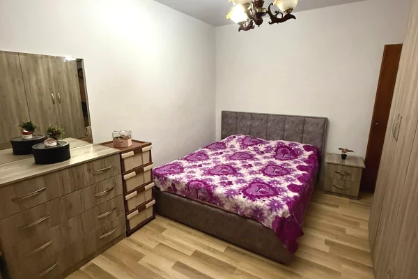 Shtepi me qera Apartament ne Tirane, 1+1, Mobilimi E mobiluar, Pagesa 55,000  Leke.