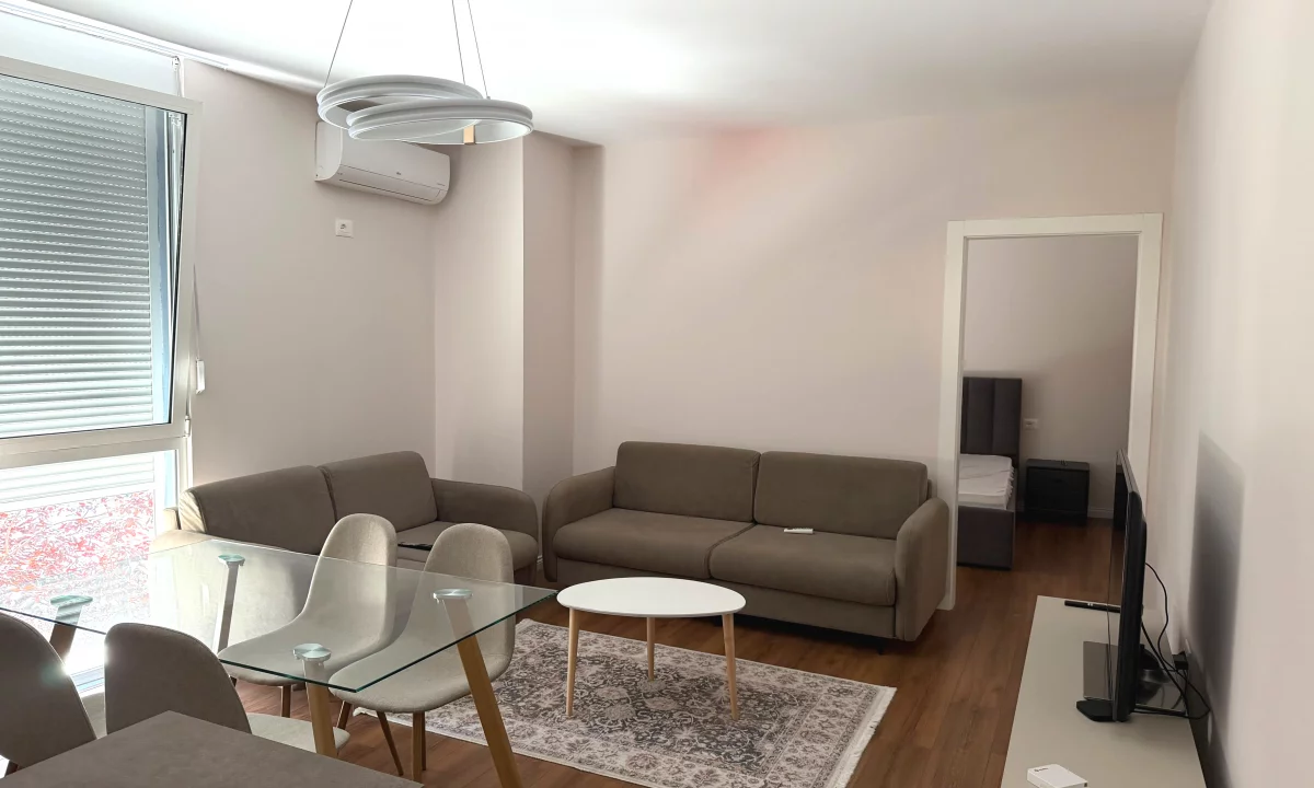 Shtepi me qera Apartament ne Tirane, 2+1, Mobilimi E mobiluar, Pagesa 750  Euro.