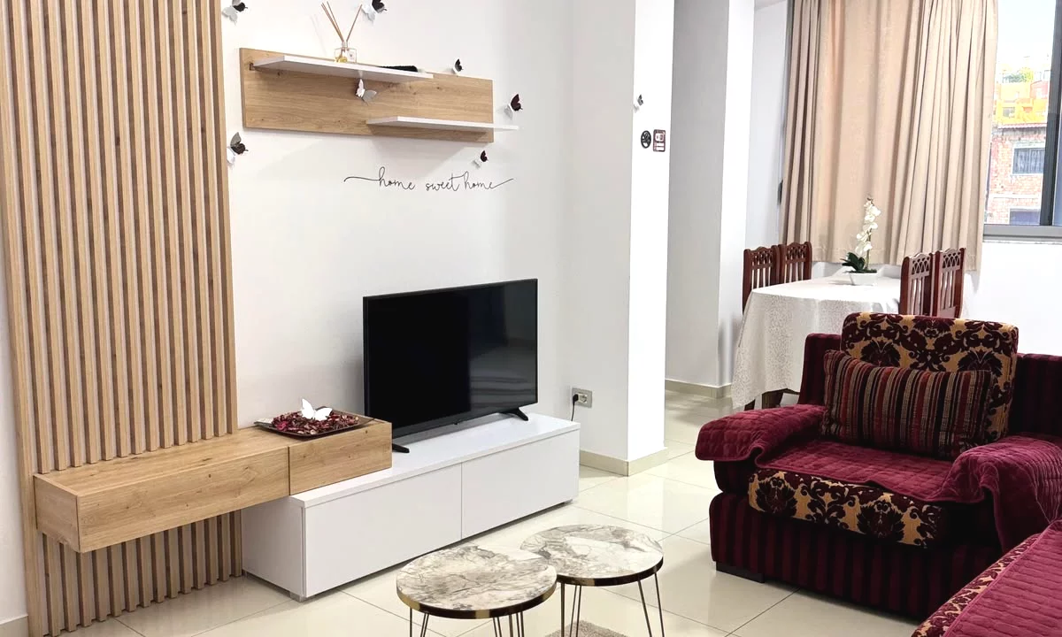 Shtepi me qera Apartament ne Tirane, 2+1, Mobilimi E mobiluar, Pagesa 700  Euro.