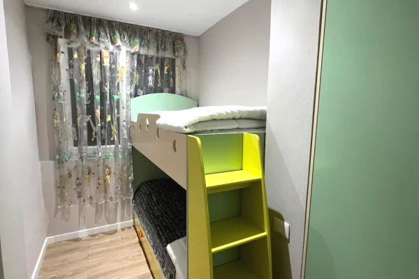 Shtepi me qera Apartament ne Tirane, 2+1, Mobilimi E mobiluar, Pagesa 60,000  Leke.