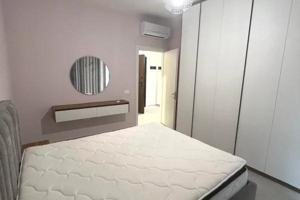 Shtepi me qera Apartament ne Tirane, 1+1, Mobilimi E mobiluar, Pagesa 55,000  Leke.