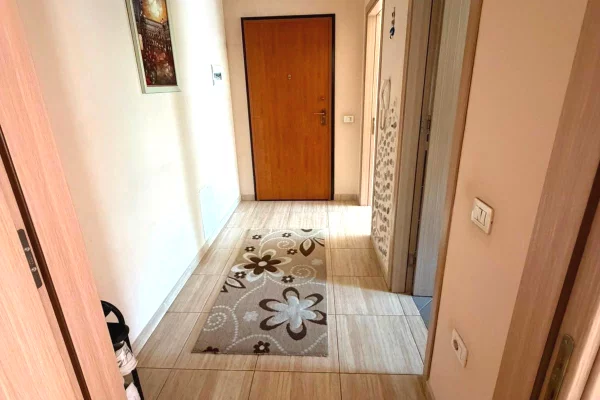 Shtepi me qera Apartament ne Tirane, 1+1, Mobilimi E mobiluar, Pagesa 50,000  Leke.