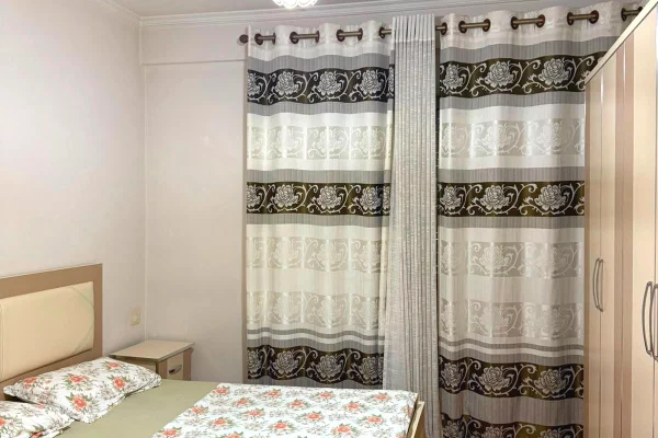 Shtepi me qera Apartament ne Tirane, 1+1, Mobilimi E mobiluar, Pagesa 50,000  Leke.