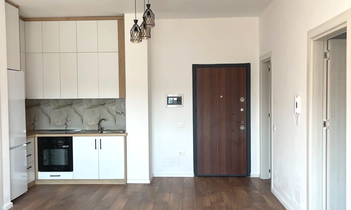 Shtepi me qera Apartament ne Tirane, 2+1, Mobilimi Bosh, pa mobiluar, Pagesa 45,000  Leke.
