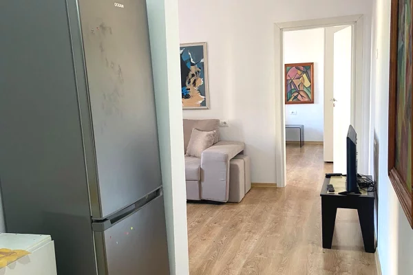 Shtepi me qera Apartament ne Tirane, 1+1, Mobilimi E mobiluar, Pagesa 65,000  Leke.