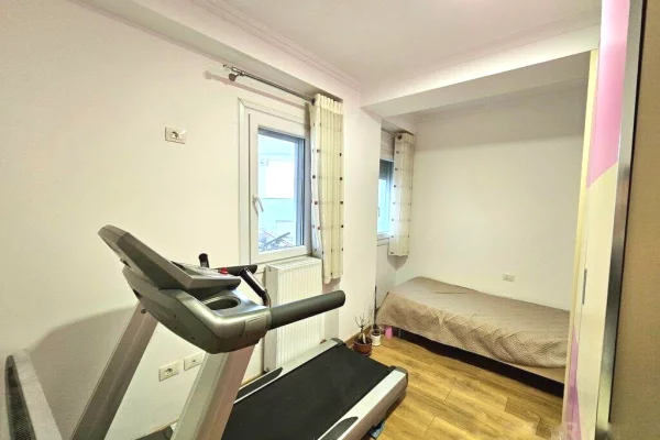 Shtepi me qera Apartament ne Tirane, 2+1, Mobilimi E mobiluar, Pagesa 65,000  Leke.
