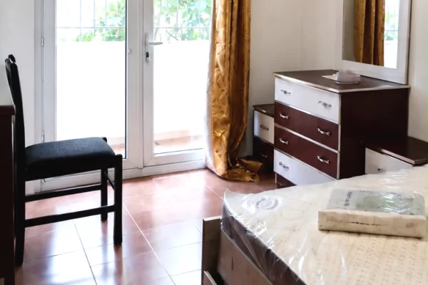 Shtepi me qera Apartament ne Tirane, 1+1, Mobilimi E mobiluar, Pagesa 45,000  Leke.