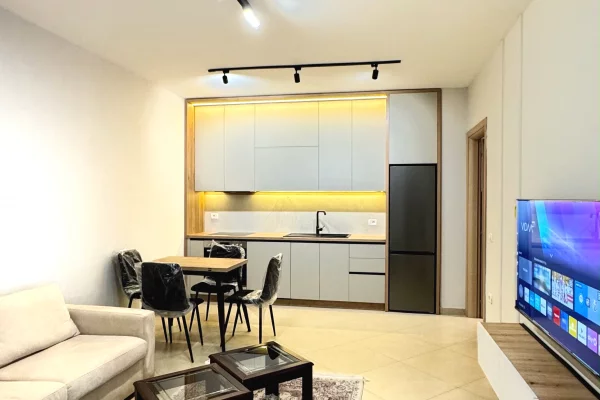 Shtepi me qera Apartament ne Tirane, 2+1, Mobilimi E mobiluar, Pagesa 65,000  Leke.