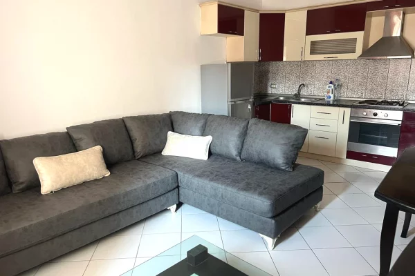 Jepet me qira 2+1+2 ASTIR TE KLEDI RESTORANT 500 mije leke