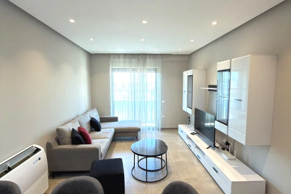 Shtepi me qera Apartament ne Tirane, 1+1, Mobilimi E mobiluar, Pagesa 65,000  Leke.