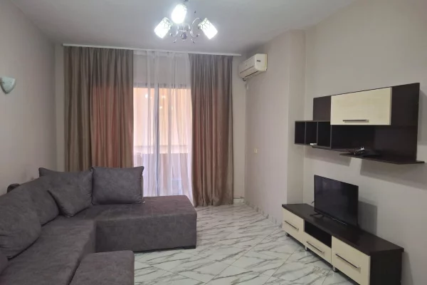 Shtepi me qera Apartament ne Tirane, 2+1, Mobilimi E mobiluar, Pagesa 55,000  Leke.