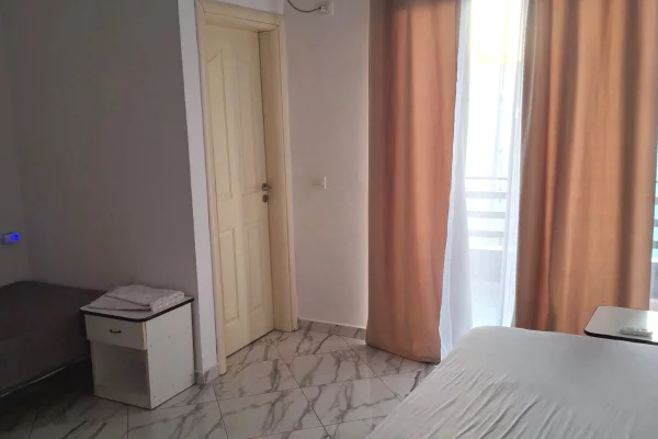 Shtepi me qera Apartament ne Tirane, 2+1, Mobilimi E mobiluar, Pagesa 55,000  Leke.