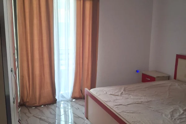 Shtepi me qera Apartament ne Tirane, 2+1, Mobilimi E mobiluar, Pagesa 55,000  Leke.