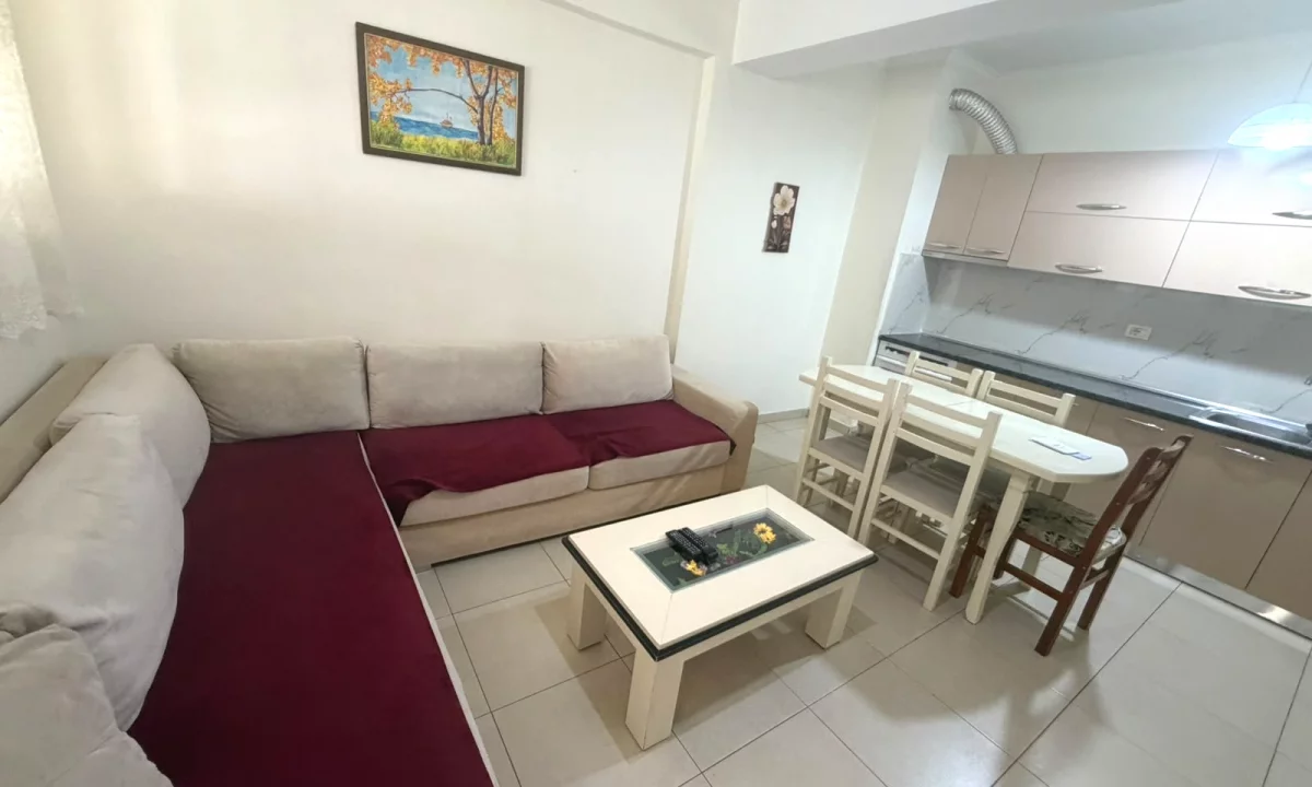 Shtepi me qera Apartament ne Tirane, 1+1, Mobilimi E mobiluar, Pagesa 42,000  Leke.