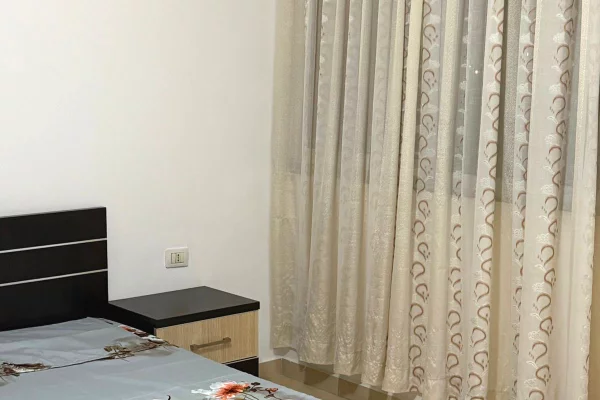 Shtepi me qera Apartament ne Tirane, 2+1, Mobilimi E mobiluar, Pagesa 60,000  Leke.
