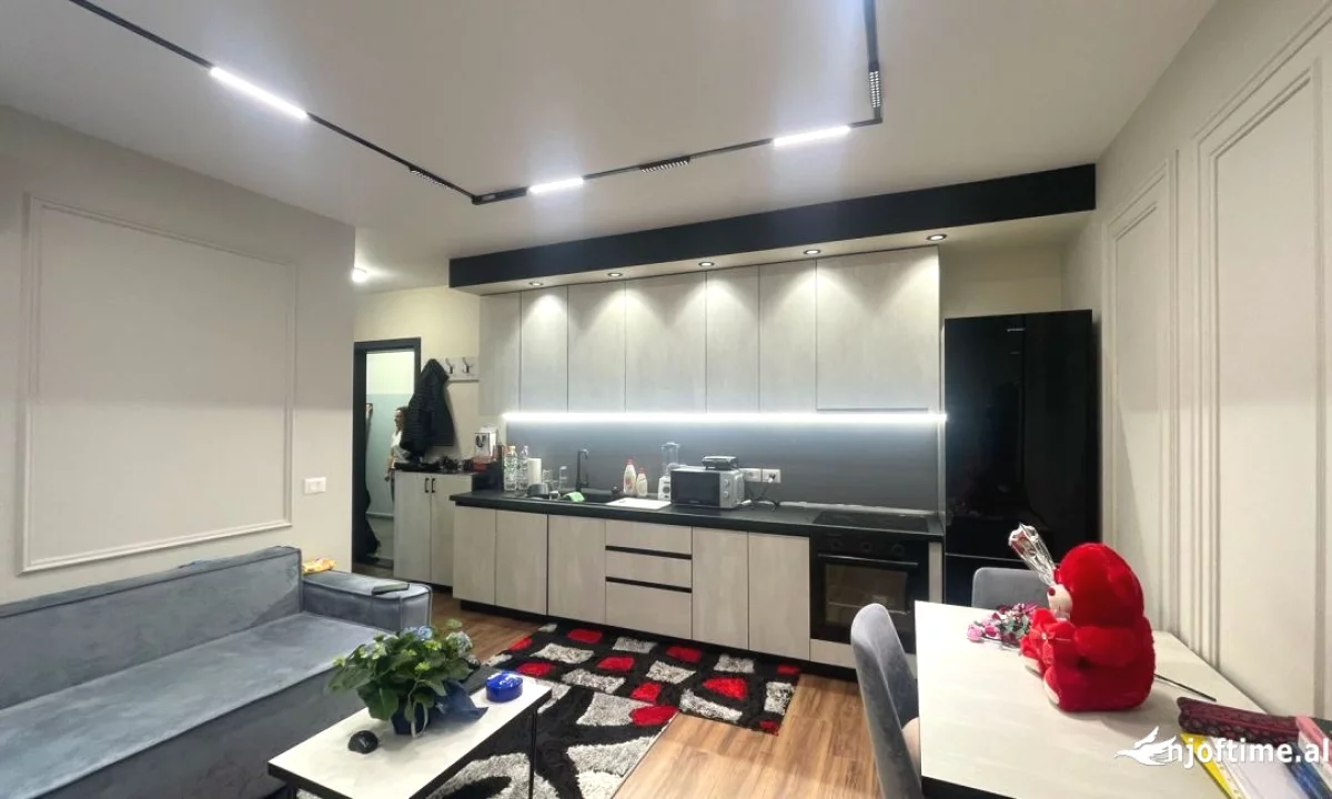 Shtepi me qera Apartament ne Tirane, 1+1, Mobilimi E mobiluar, Pagesa 75,000  Leke.