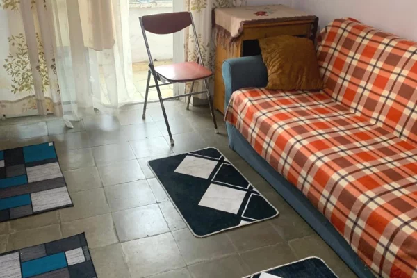 Shtepi me qera Apartament ne Tirane, 2+1, Mobilimi E mobiluar, Pagesa 43,000  Leke.
