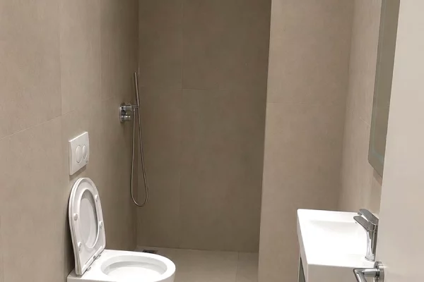 House for Rent Apartment in Tirana, 2+1, Furniture Emty, Payment 60,000  Leke.