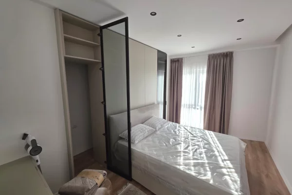 Shtepi me qera Apartament ne Tirane, 1+1, Mobilimi E mobiluar, Pagesa 800  Euro.