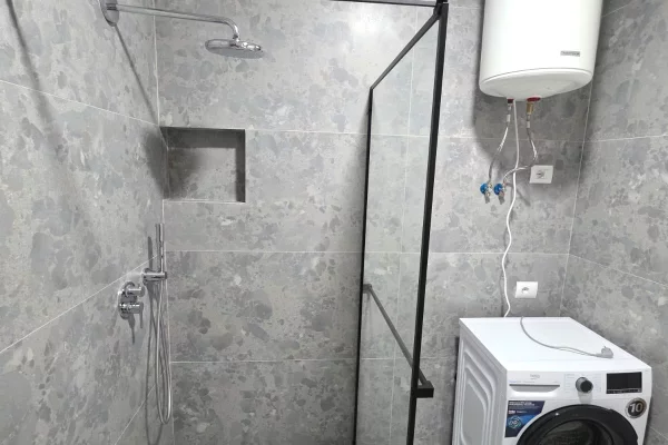 Shtepi me qera Apartament ne Tirane, 1+1, Mobilimi E mobiluar, Pagesa 800  Euro.