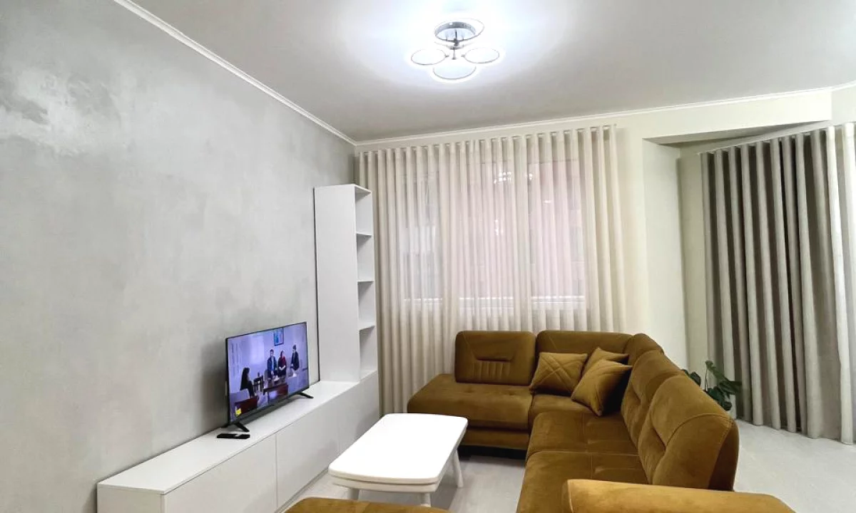 House for Rent Apartment in Tirana, 2+1, Furniture Furnished, Payment 75,000  Leke.