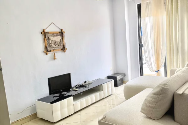 House for Rent Apartment in Tirana, 1+1, Furniture Furnished, Payment 45,000  Leke.