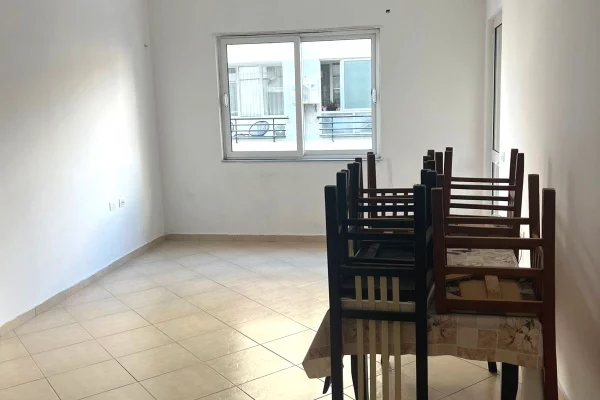 House for Rent Apartment in Tirana, 1+1, Furniture Emty, Payment 40,000  Leke.