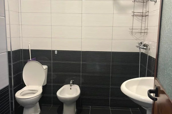 House for Rent Apartment in Tirana, 1+1, Furniture Emty, Payment 40,000  Leke.