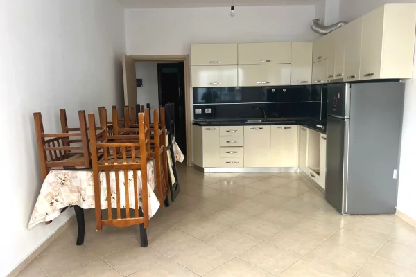 House for Rent Apartment in Tirana, 1+1, Furniture Emty, Payment 40,000  Leke.