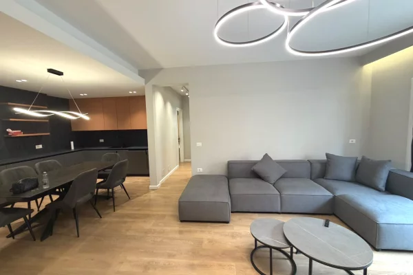 House for Rent Apartment in Tirana, 2+1, Furniture Furnished, Payment 100,000  Leke.