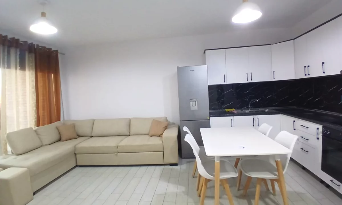 Shtepi me qera Apartament ne Tirane, 1+1, Mobilimi E mobiluar, Pagesa 60,000  Leke.