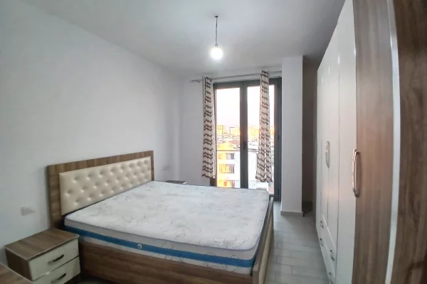 Shtepi me qera Apartament ne Tirane, 1+1, Mobilimi E mobiluar, Pagesa 60,000  Leke.