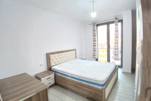 Shtepi me qera Apartament ne Tirane, 1+1, Mobilimi E mobiluar, Pagesa 60,000  Leke.