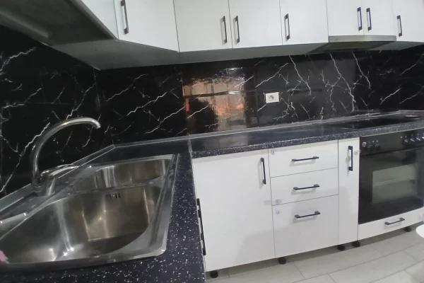 Shtepi me qera Apartament ne Tirane, 1+1, Mobilimi E mobiluar, Pagesa 60,000  Leke.