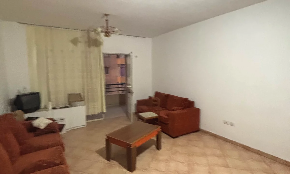 House for Rent Apartment in Tirana, 1+1, Furniture Emty, Payment 35,000  Leke.