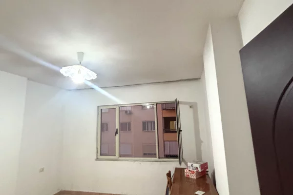 House for Rent Apartment in Tirana, 1+1, Furniture Emty, Payment 35,000  Leke.