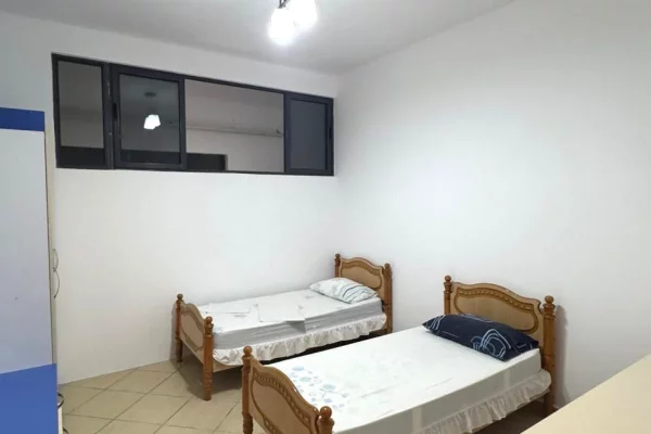 Shtepi me qera Shtepi Private ne Tirane, 2+1, Mobilimi E mobiluar, Pagesa 50,000  Leke.