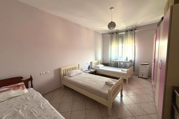 House for Rent Apartment in Tirana, 1+1, Furniture Furnished, Payment 40,000  Leke.