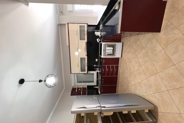 Shtepi me qera Apartament ne Tirane, 2+1, Mobilimi E mobiluar, Pagesa 50,000  Leke.