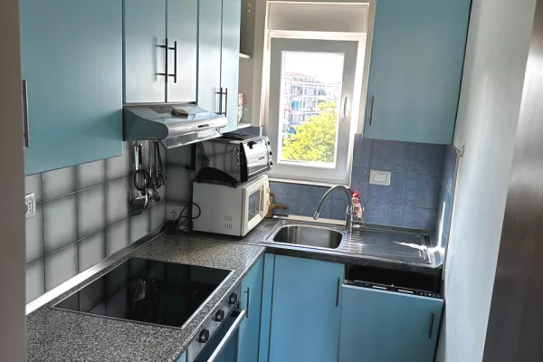 Shtepi me qera Apartament ne Tirane, 2+1, Mobilimi E mobiluar, Pagesa 650  Euro.
