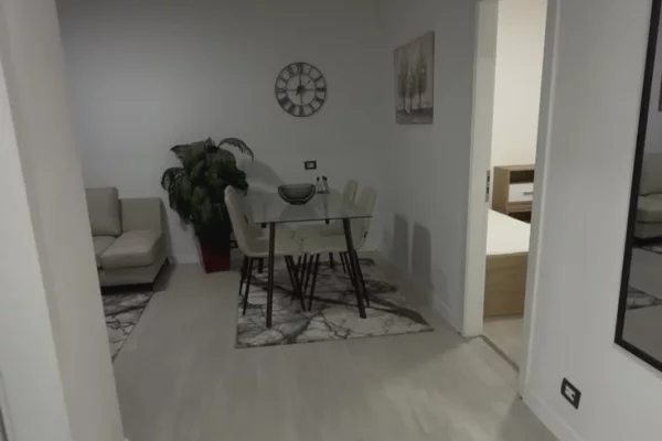 Shtepi me qera Apartament ne Tirane, 2+1, Mobilimi E mobiluar, Pagesa 600  Euro.