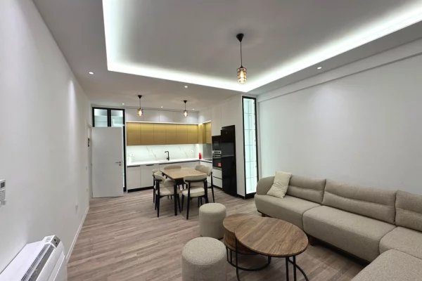 Shtepi me qera Apartament ne Tirane, 2+1, Mobilimi E mobiluar, Pagesa 65,000  Leke.