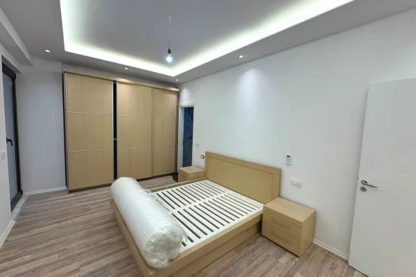 Shtepi me qera Apartament ne Tirane, 2+1, Mobilimi E mobiluar, Pagesa 65,000  Leke.