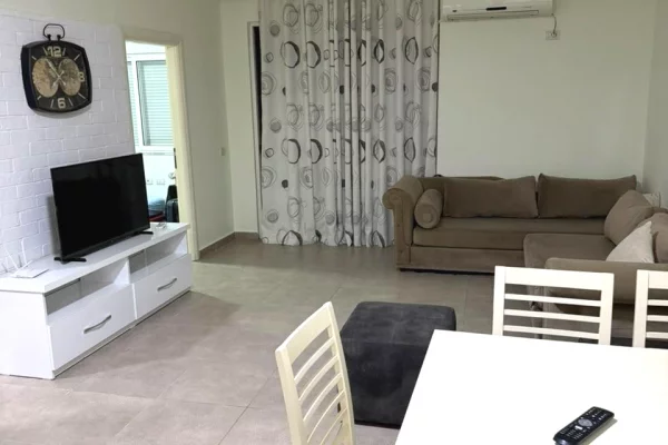 Shtepi me qera Apartament ne Tirane, 2+1, Mobilimi E mobiluar, Pagesa 47,000  Leke.