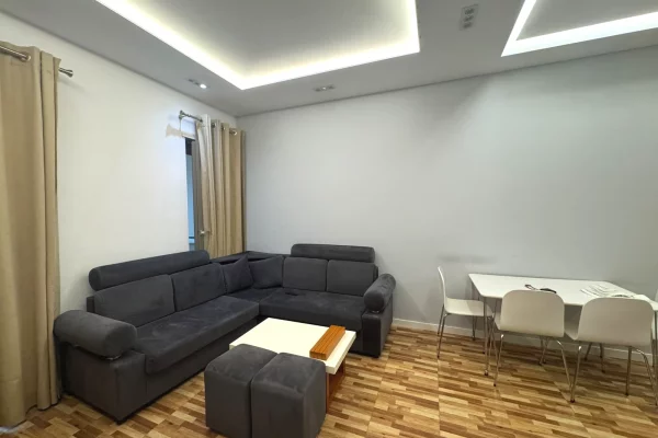 Shtepi me qera Apartament ne Tirane, 1+1, Mobilimi E mobiluar, Pagesa 90,000  Leke.