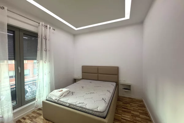 Shtepi me qera Apartament ne Tirane, 1+1, Mobilimi E mobiluar, Pagesa 90,000  Leke.