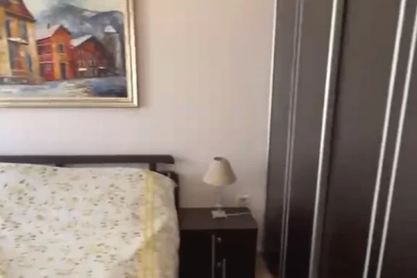 Shtepi me qera Apartament ne Tirane, 2+1, Mobilimi E mobiluar, Pagesa 850  Euro.