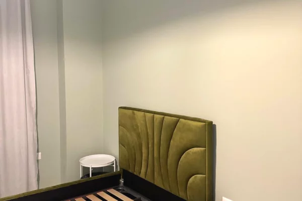 Shtepi me qera Apartament ne Tirane, 2+1, Mobilimi E mobiluar, Pagesa 75,000  Leke.